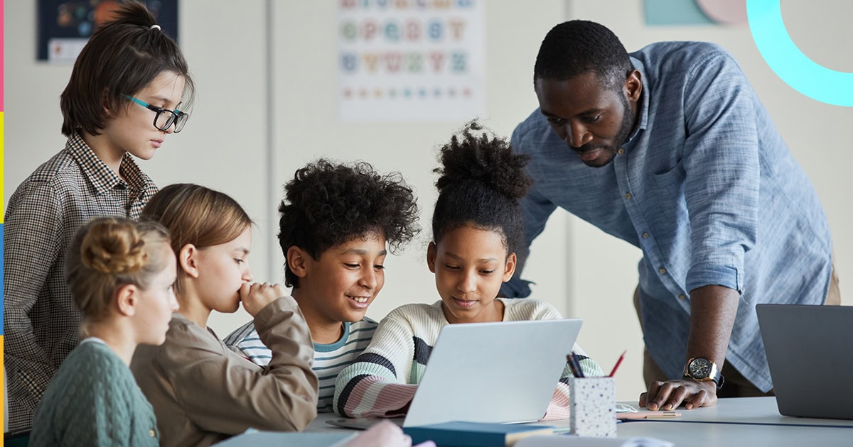 Reconstrução da educação passa pela tecnologia