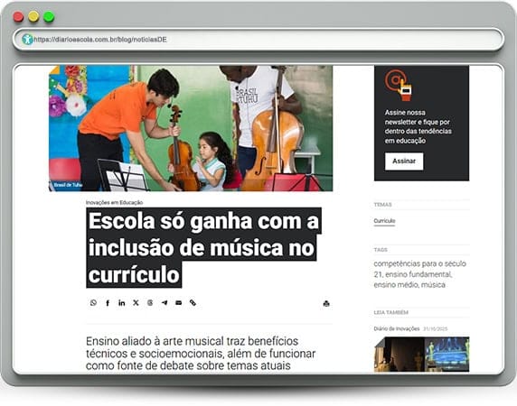 Aprendizes de música em sala de aula praticando violino e contrabaixo, promovendo inclusão e benefícios socioemocionais na educação.