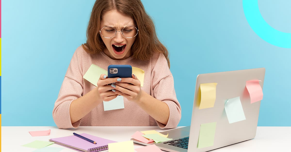 Repetir recados na escola