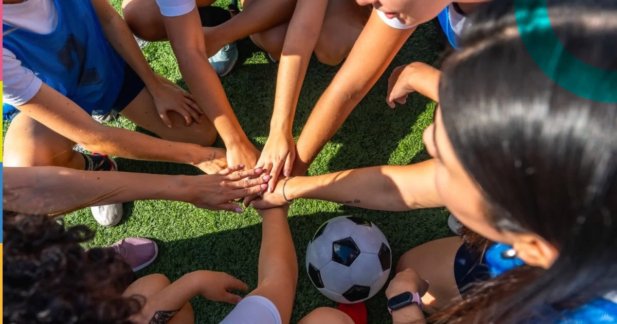 Futebol feminino.