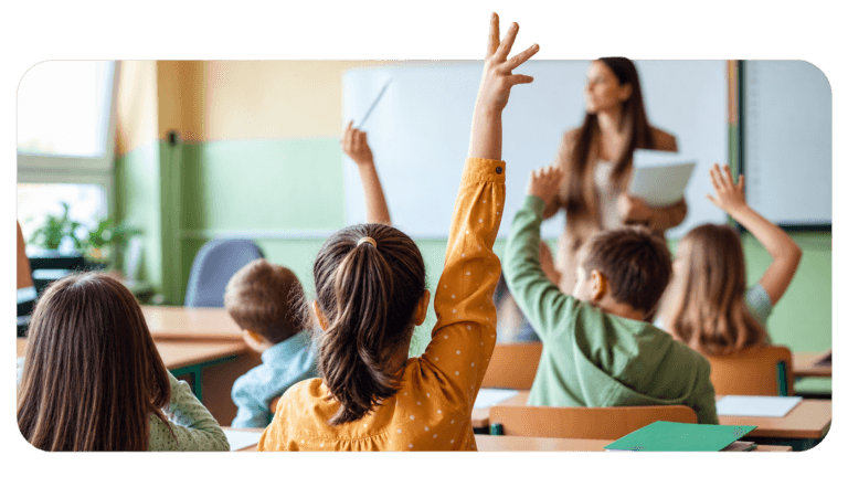 Sistema de gestão escolar para Ensino Fundamental com comunicação e acompanhamento pedagógico.
